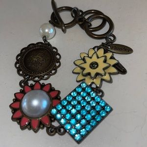 Plunder floral charm bracelet.